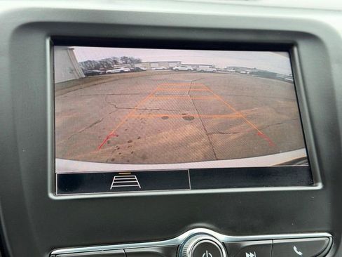 Used 2022 Chevrolet Equinox RS image 21