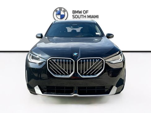 New 2025 BMW X3 xDrive30i w/ Convenience Package image 2