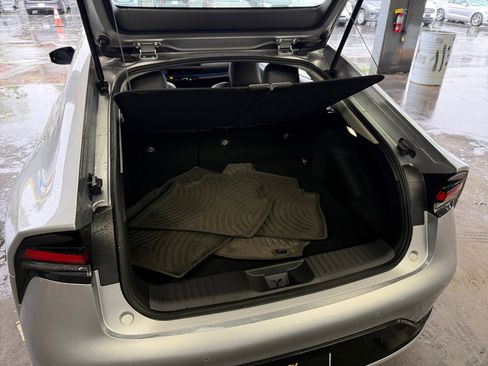 Used 2025 Toyota Prius XLE image 21