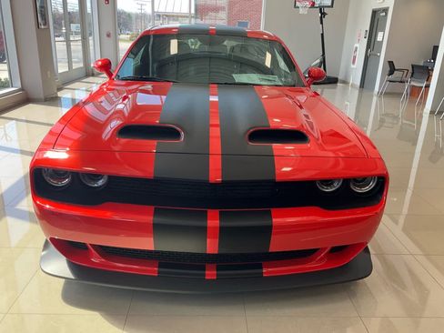 Used 2022 Dodge Challenger SRT Hellcat RWD image 3