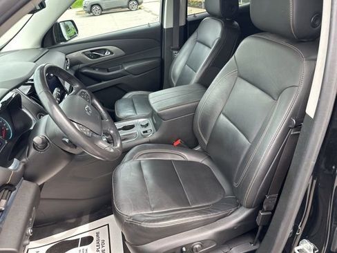 Used 2020 Chevrolet Traverse RS AWD/4WD image 25