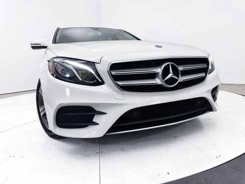 Used 2018 Mercedes-Benz E 300 4MATIC image 8