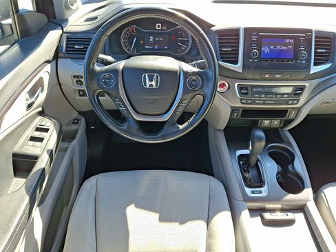 Used 2019 Honda Ridgeline RTL image 11