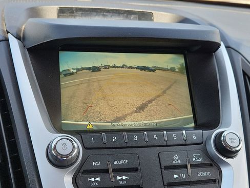 Used 2017 Chevrolet Equinox Premier w/ Enhanced Convenience Package AWD/4WD image 9