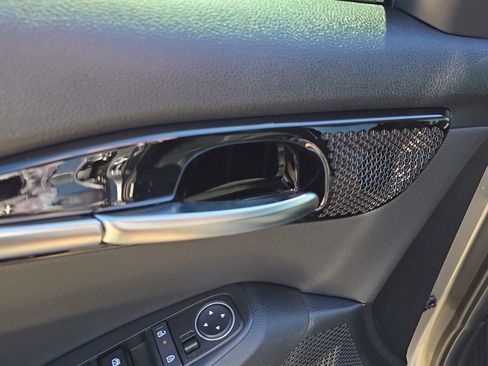 New 2026 Kia Seltos EX FWD image 18