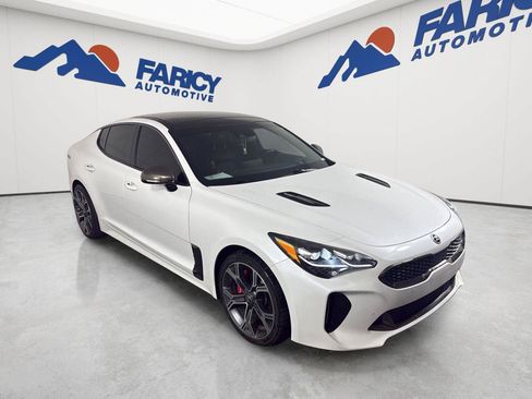 Used 2018 Kia Stinger GT2 RWD image 3