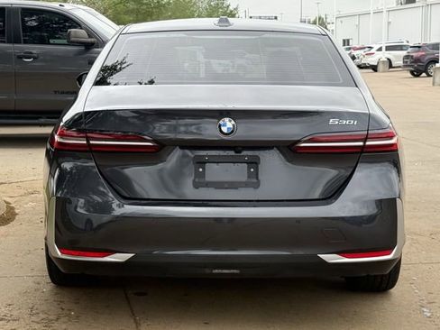 Used 2024 BMW 530i image 5