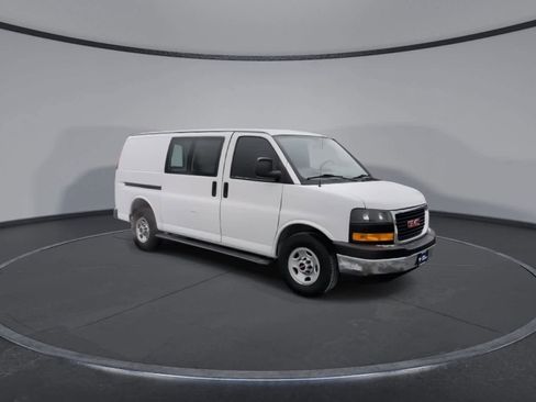 Used 2018 GMC Savana 2500 w/ Driver Convenience Package image 2