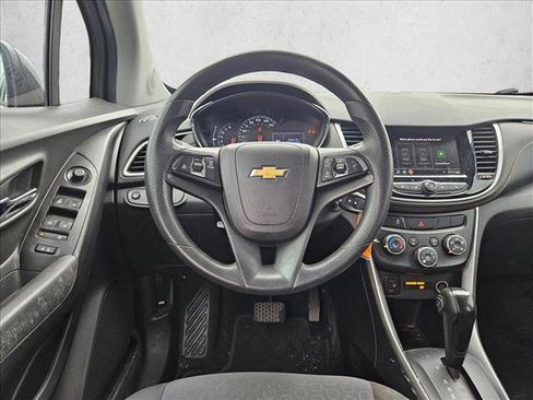 Used 2020 Chevrolet Trax LS w/ Tint and Cruise Package image 10