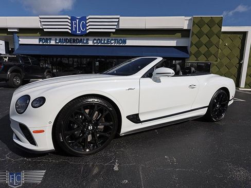 Used 2024 Bentley Continental GT Speed image 1