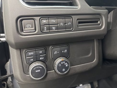 Used 2022 Chevrolet Tahoe RST w/ Luxury Package image 11