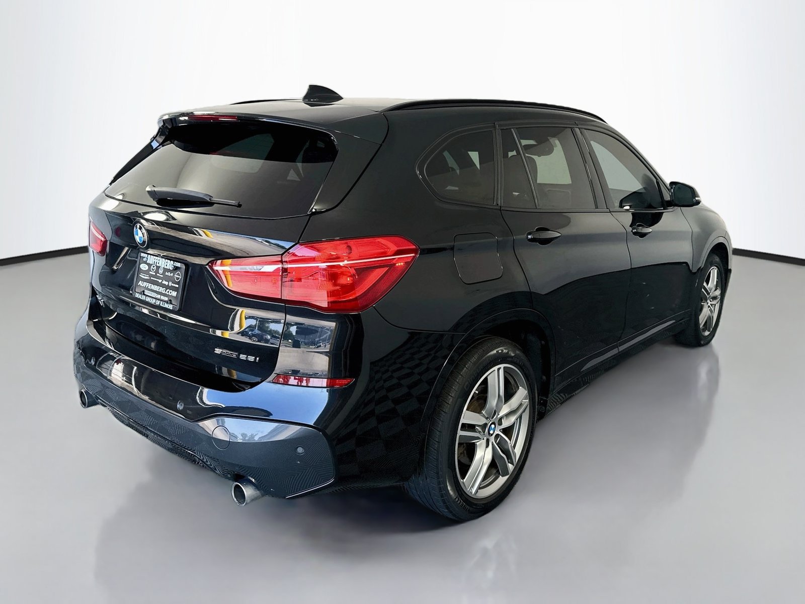 Used 2018 BMW X1 sDrive28i w/ M Sport Package FWD image 7