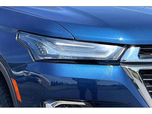 Used 2022 Chevrolet Traverse LS AWD/4WD image 29