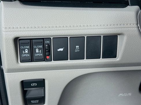 Certified 2026 Honda Odyssey EX-L image 11