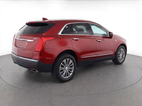 Used 2019 Cadillac XT5 Luxury FWD image 4