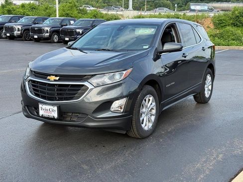 Used 2020 Chevrolet Equinox LT FWD image 9