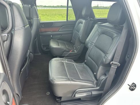 Used 2023 Lincoln Navigator Reserve AWD/4WD image 22