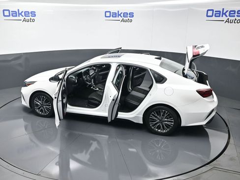 Certified 2024 Kia Forte GT-Line w/ GT-Line Premium Package image 60