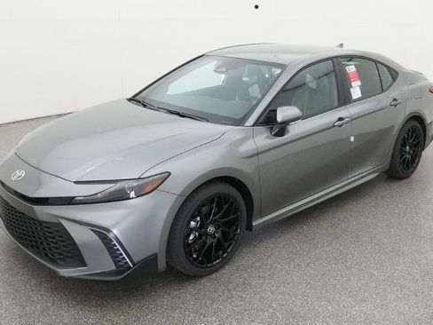 New 2026 Toyota Camry SE image 1