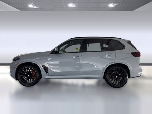 Used 2026 BMW X5 sDrive40i w/ M Sport Package RWD image 2