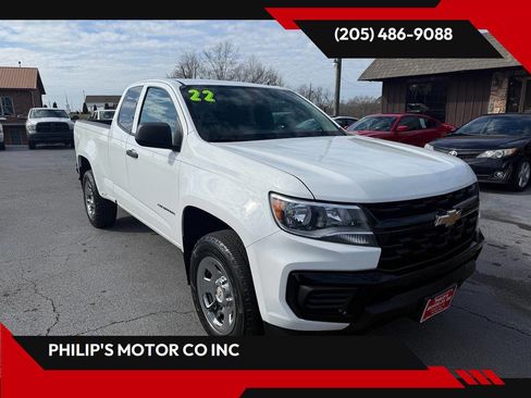 Used 2022 Chevrolet Colorado W/T image 1