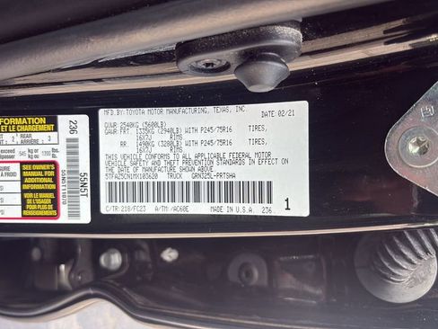 Used 2021 Toyota Tacoma SR5 RWD image 25