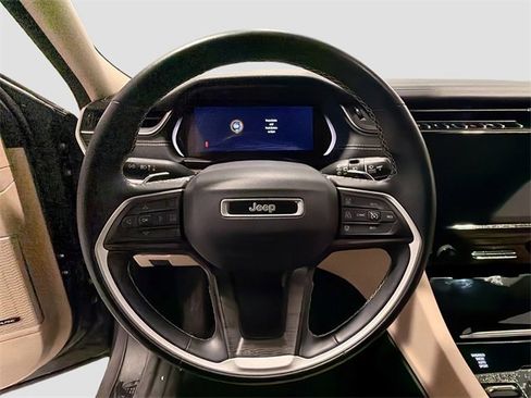 Used 2021 Jeep Grand Cherokee L Limited image 9