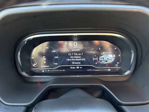 Certified 2024 GMC Yukon XL SLT w/ SLT Luxury Package image 19