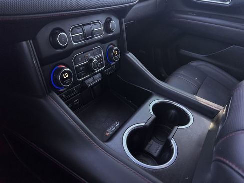 Used 2024 Chevrolet Suburban RST w/ Luxury Package image 24