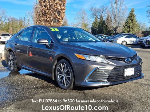 Used 2023 Toyota Camry XLE image 1