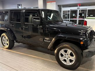 Used 2012 Jeep Wrangler Unlimited Sahara AWD/4WD video 3
