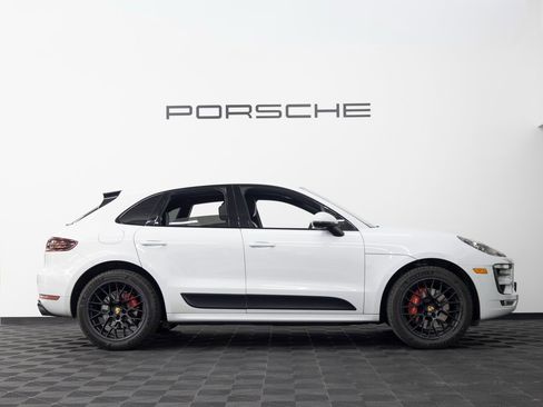Certified 2017 Porsche Macan GTS image 8