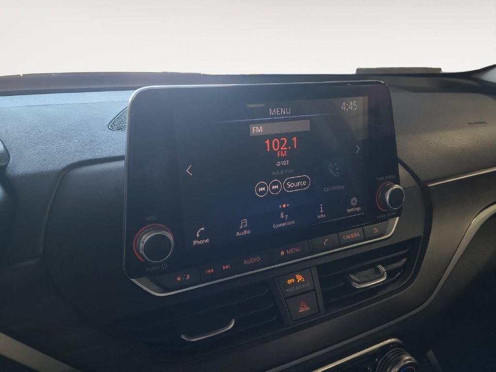 Used 2024 Nissan Altima 2.5 SV FWD image 19