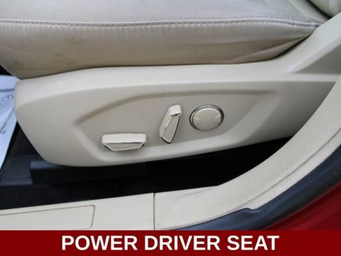 Used 2014 Ford Fusion SE FWD image 3