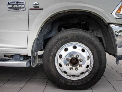 Used 2017 RAM 3500 Laramie Longhorn AWD/4WD image 4