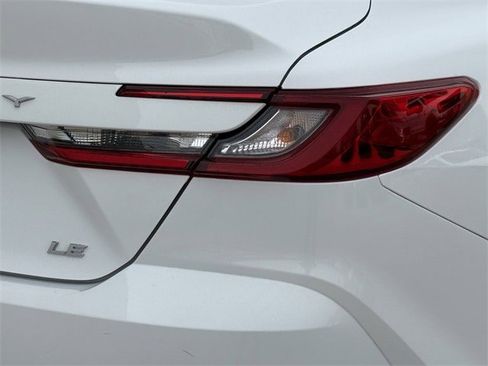 Used 2025 Toyota Camry LE image 7