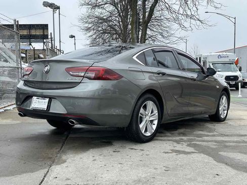 Used 2018 Buick Regal Preferred image 5