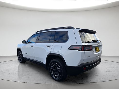 New 2026 Jeep Cherokee Laredo AWD/4WD image 5