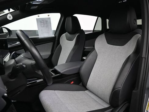 Used 2024 Volkswagen ID.4 Pro RWD image 19