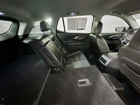 Used 2021 GMC Terrain SLT image 26