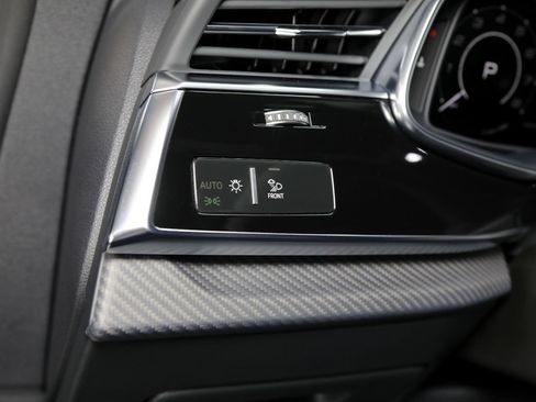 Used 2026 Audi RS Q8 performance AWD/4WD image 45