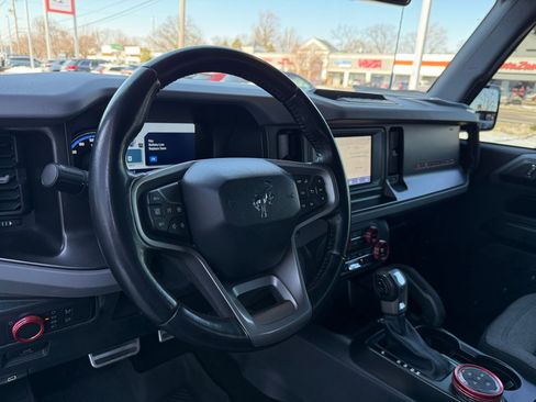 Used 2021 Ford Bronco Big Bend w/ Sasquatch Package image 39