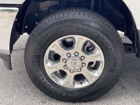 Used 2026 RAM 2500 Big Horn AWD/4WD image 13
