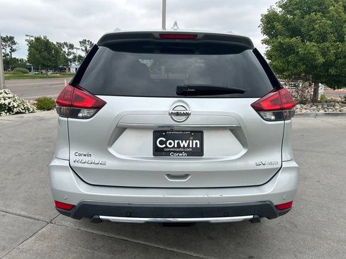 Used 2019 Nissan Rogue SV w/ Sun & Sound Touring Package AWD/4WD image 7