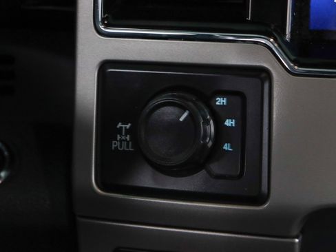 Used 2022 Ford F250 Lariat w/ Lariat Ultimate Package image 22