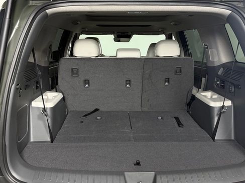 Used 2025 Hyundai Santa Fe Limited FWD image 34