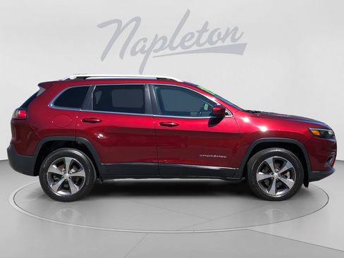 Used 2019 Jeep Cherokee Limited AWD/4WD image 7