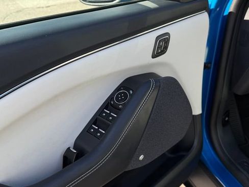 Used 2025 Ford Mustang Mach-E Premium AWD/4WD image 11