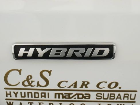 Used 2024 Ford Maverick XLT FWD image 11