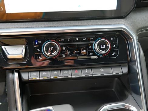 New 2026 GMC Sierra 1500 Denali w/ Denali Reserve Package image 16